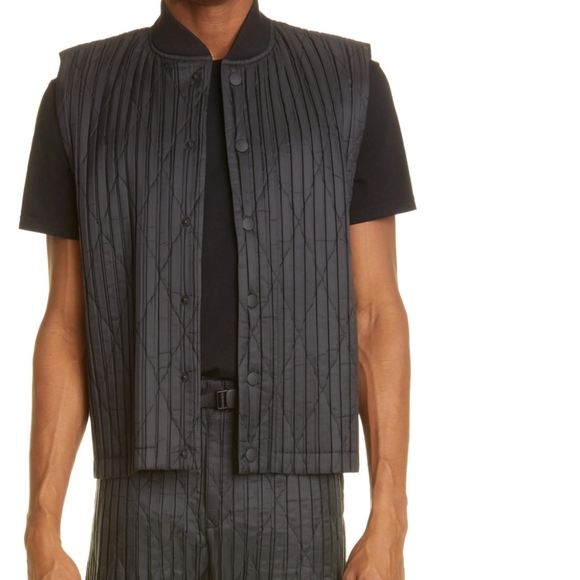 Homme Plissé Issey Miyake Black Padded Pleats Vest Size 2/M